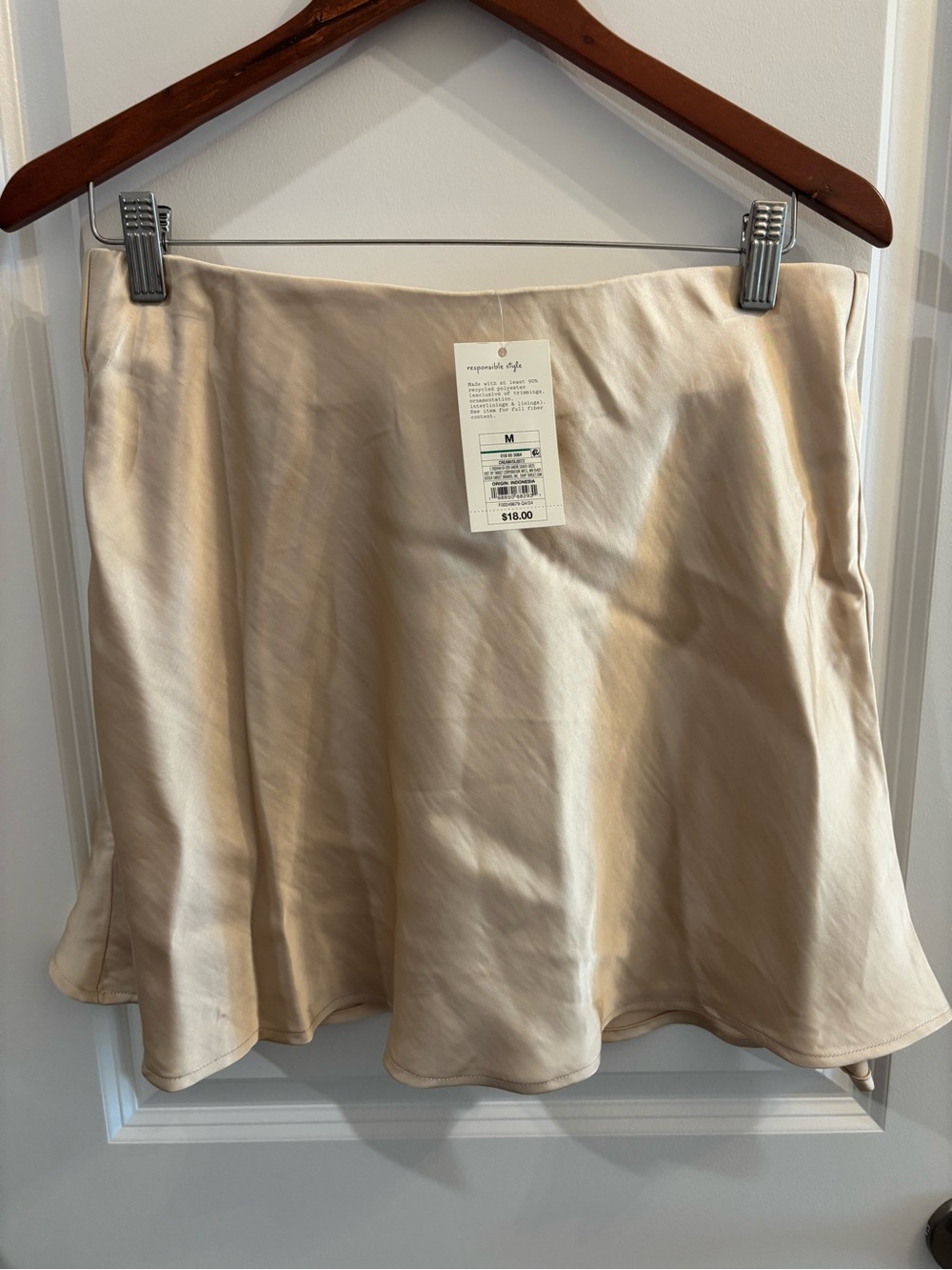Women's Cream A Line Silky Blend Mini Skirt - a new day - Size M - NWT
